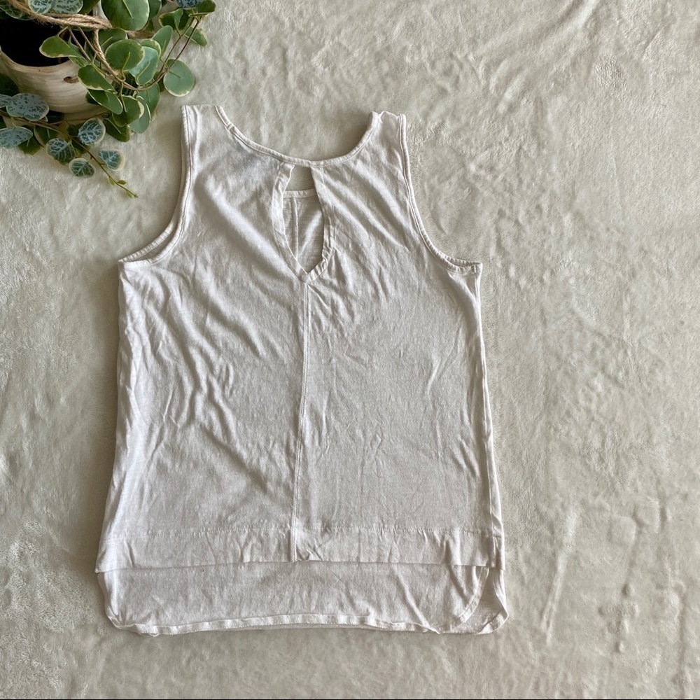 Banana Republic white tank top - Picture 3 of 3